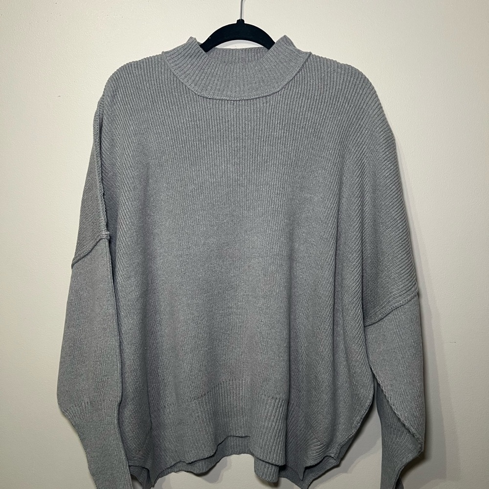 Zenana Outfitters Light Gray Knit Pullover - Picture 1 of 2